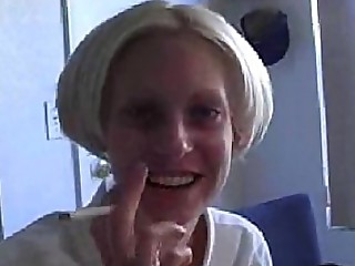 Porn outtakes: Male pornstar does golf ball tricks while jerking off