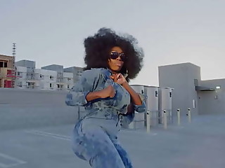 BIG AFRICA TITS VS HUGE DICK