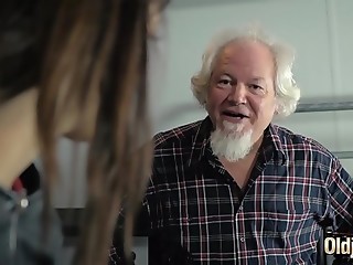 Grandpa fucks sweet pussy cums in her mouth and she likes it
