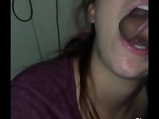 Girl blows roommate while he plays Starcraft