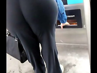 Big booty voyeur