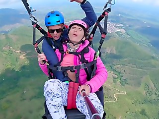 SQUIRTING while PARAGLIDING in 2200 m above the sea ( 7000 feet )
